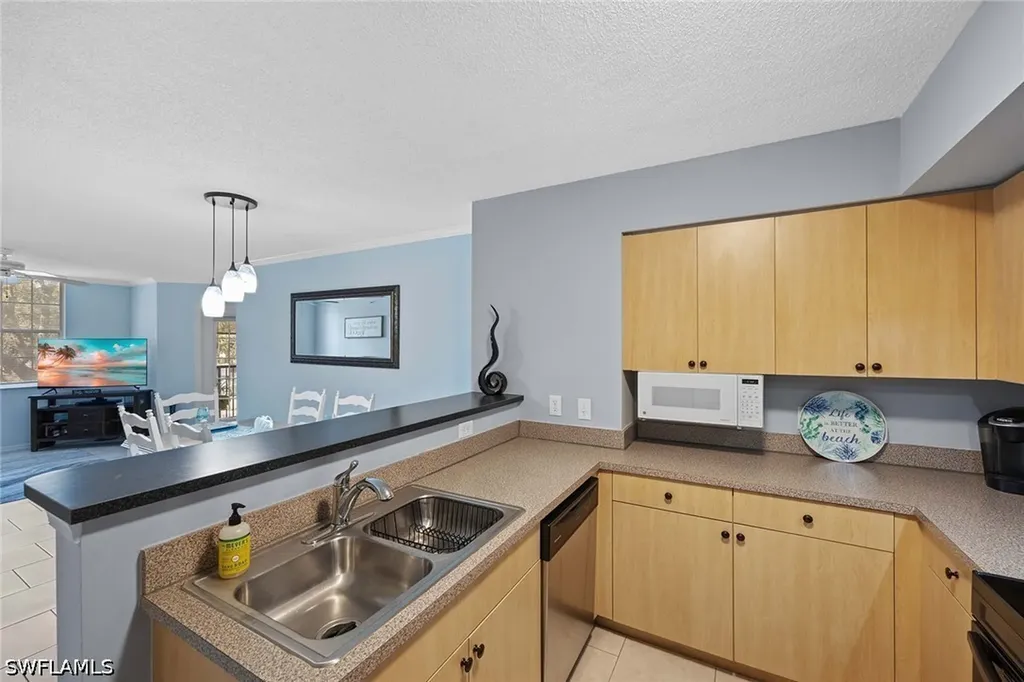 8635 River Homes Lane Bonita Springs FL 34135