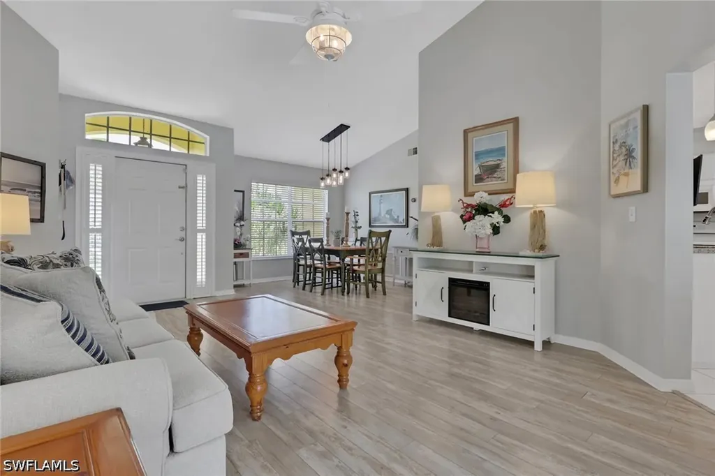 505 Raven Way Naples FL 34110