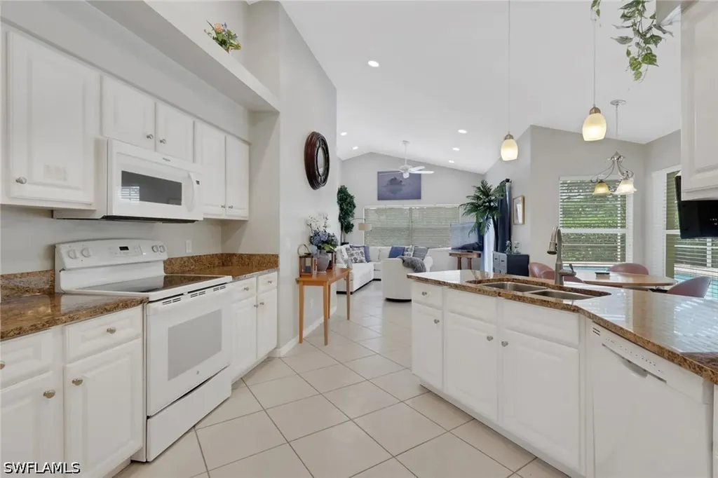 505 Raven Way Naples FL 34110