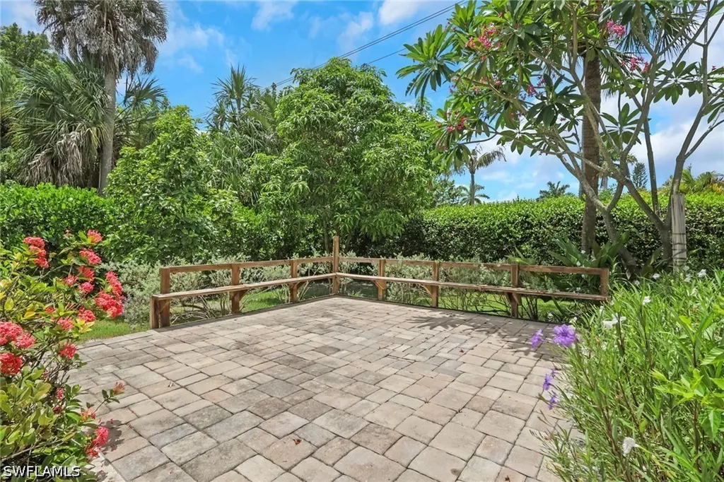 505 Raven Way Naples FL 34110