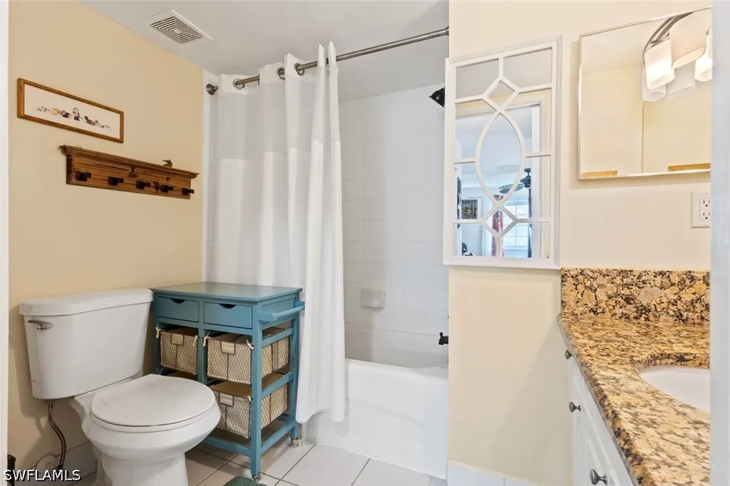 1270 Wildwood Lakes Boulevard Naples FL 34104