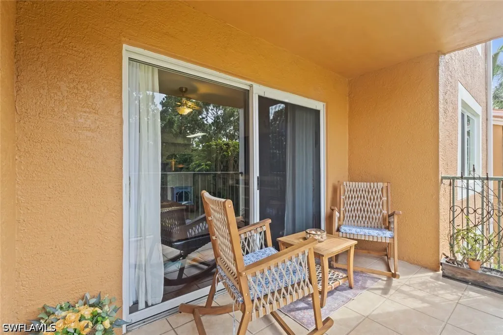 1270 Wildwood Lakes Boulevard Naples FL 34104