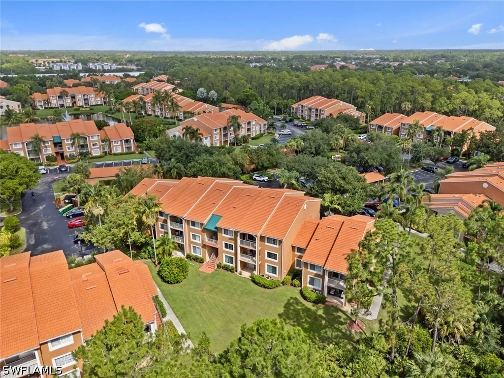 1270 Wildwood Lakes Boulevard Naples FL 34104