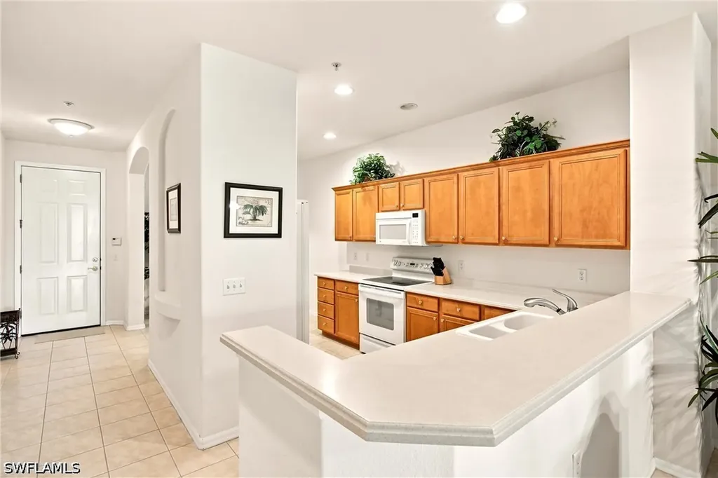 4874 Hampshire Court Naples FL 34112