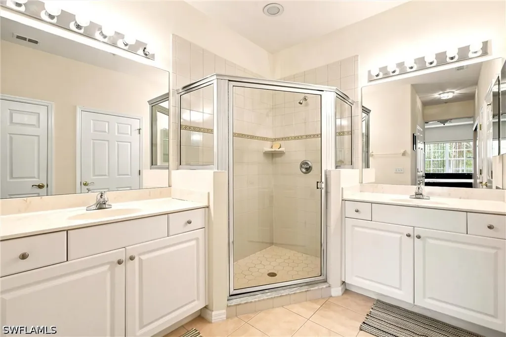 4874 Hampshire Court Naples FL 34112