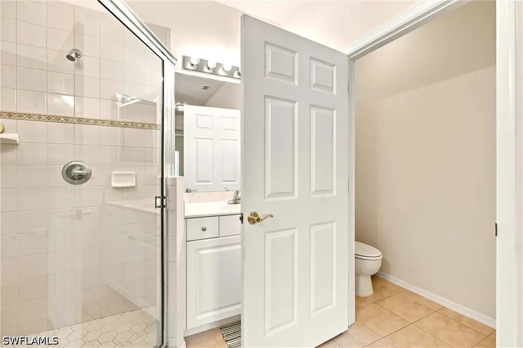 4874 Hampshire Court Naples FL 34112