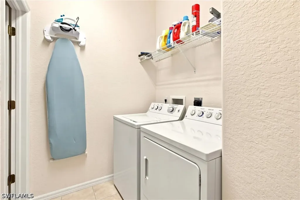 4874 Hampshire Court Naples FL 34112