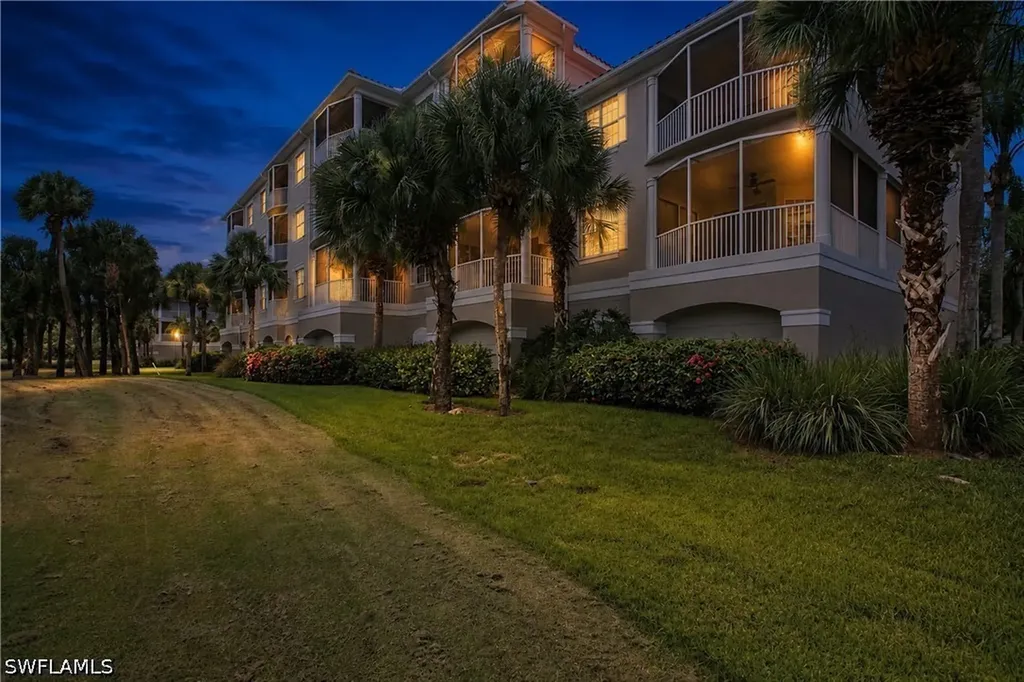 4874 Hampshire Court Naples FL 34112