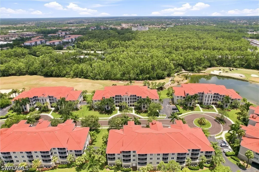 4874 Hampshire Court Naples FL 34112