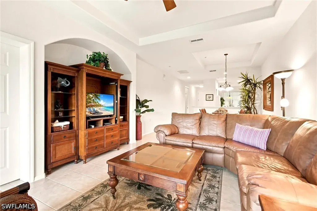 4874 Hampshire Court Naples FL 34112