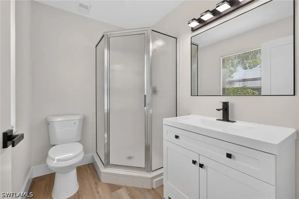 1915 Courtyard Way Naples FL 34112