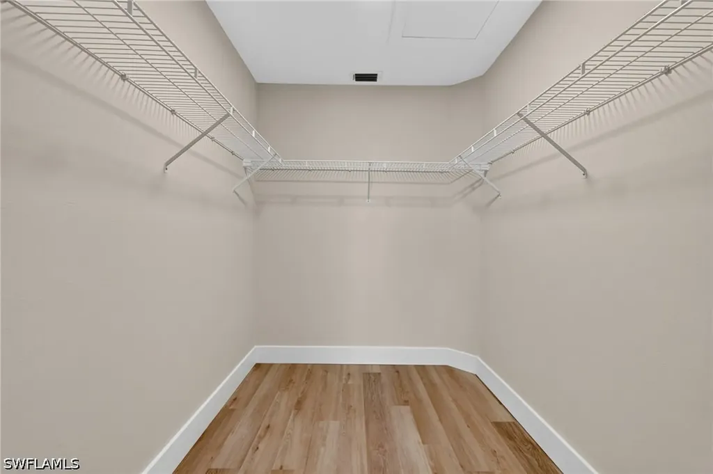 1915 Courtyard Way Naples FL 34112