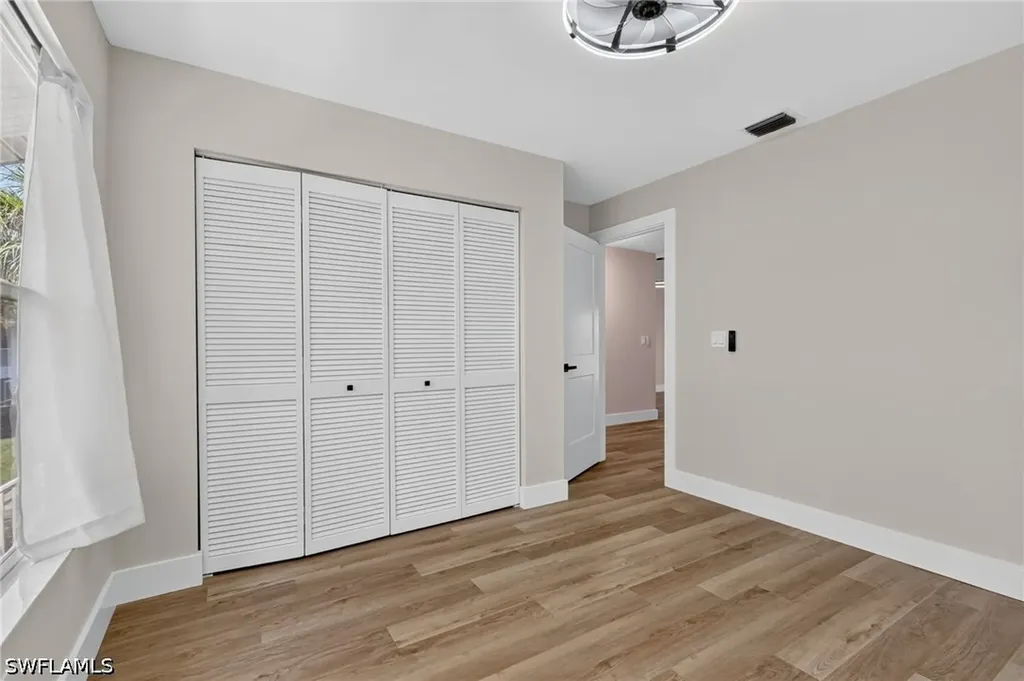 1915 Courtyard Way Naples FL 34112