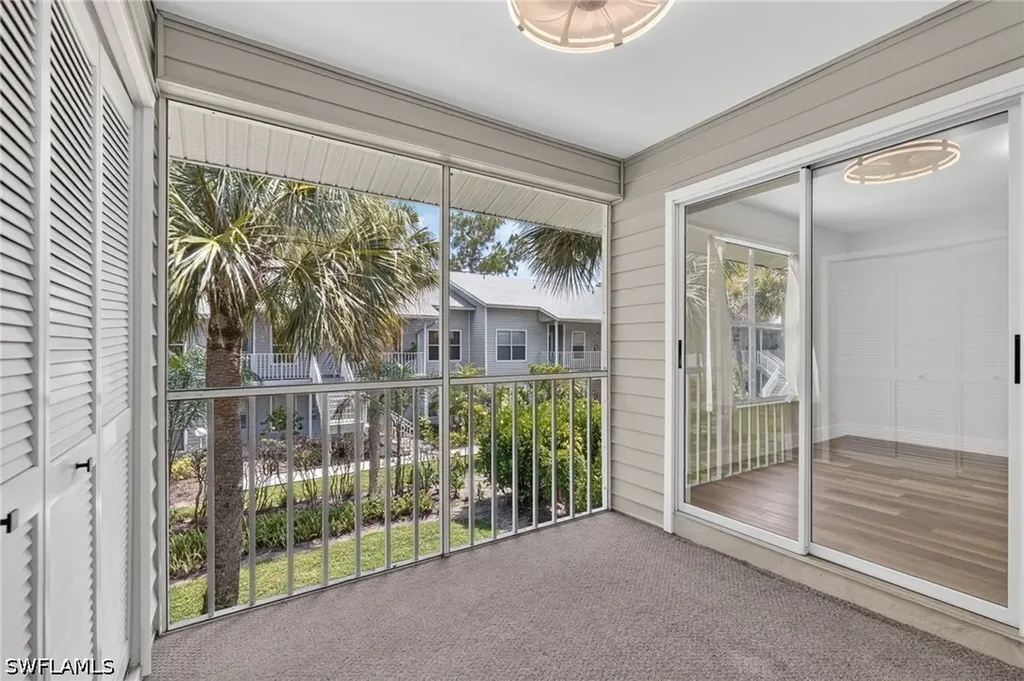 1915 Courtyard Way Naples FL 34112