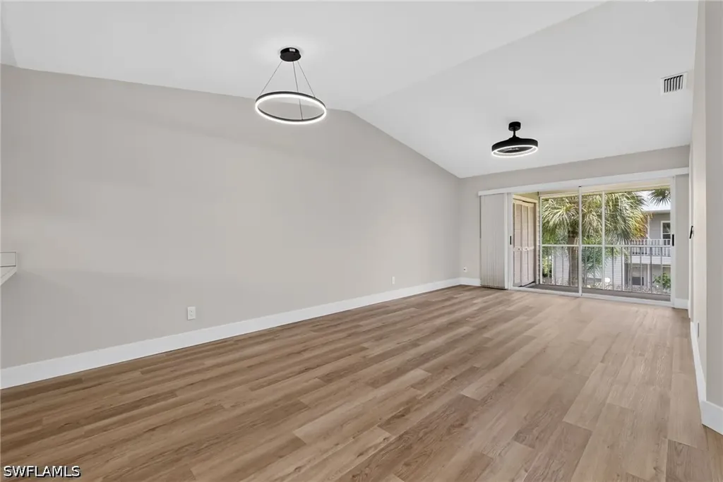 1915 Courtyard Way Naples FL 34112