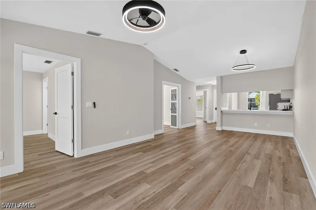 1915 Courtyard Way Naples FL 34112