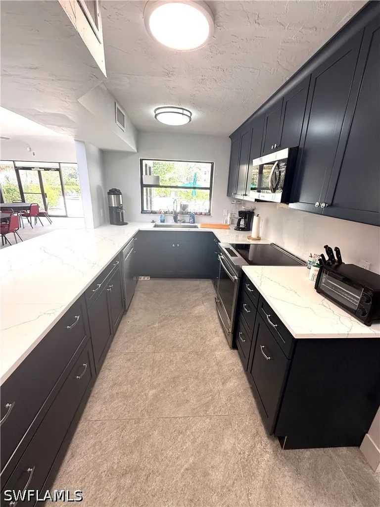 1517 SW 51st Lane Cape Coral FL 33914