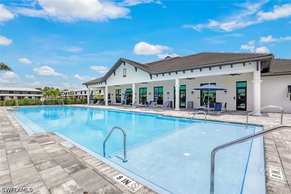 7348 Rockefeller Drive Naples FL 34119