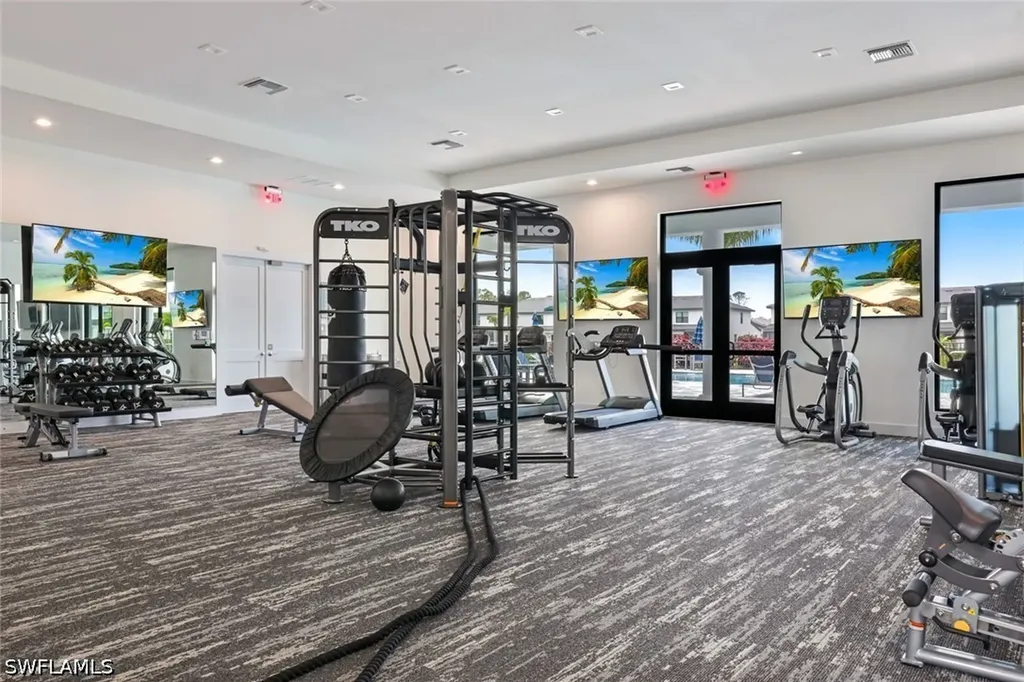 7348 Rockefeller Drive Naples FL 34119