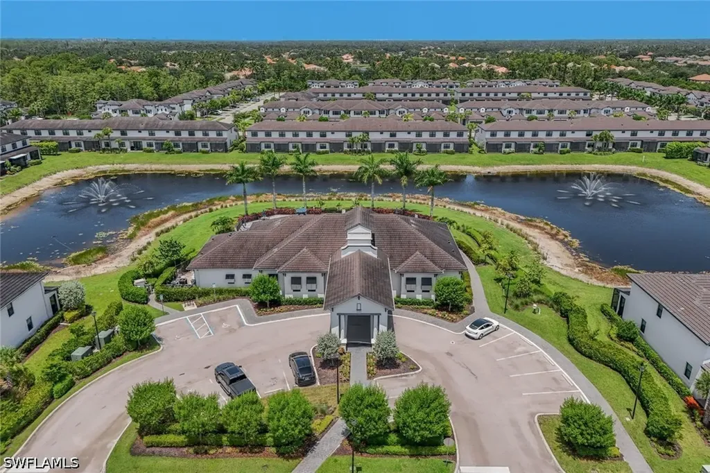 7348 Rockefeller Drive Naples FL 34119