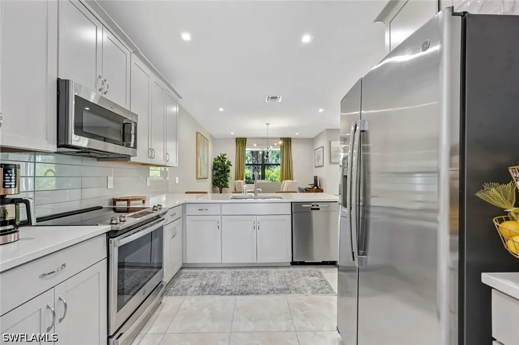 7348 Rockefeller Drive Naples FL 34119