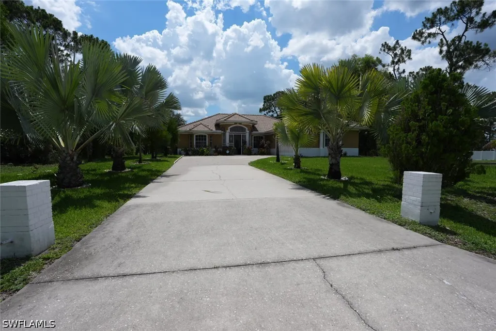 219 Columbus Avenue Lehigh Acres FL 33936