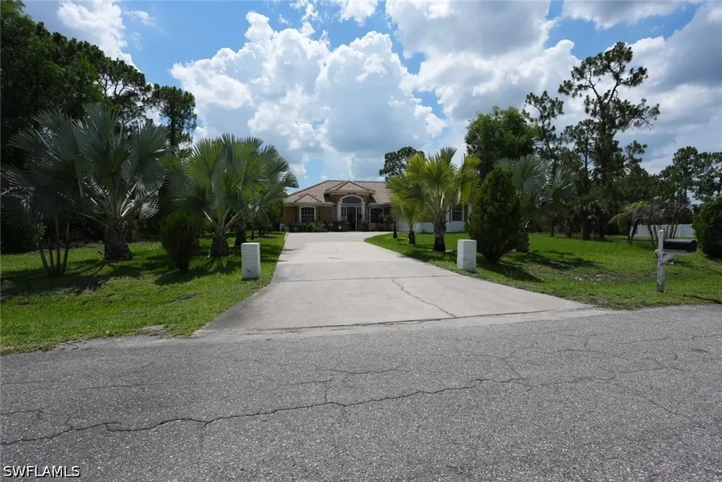 219 Columbus Avenue Lehigh Acres FL 33936