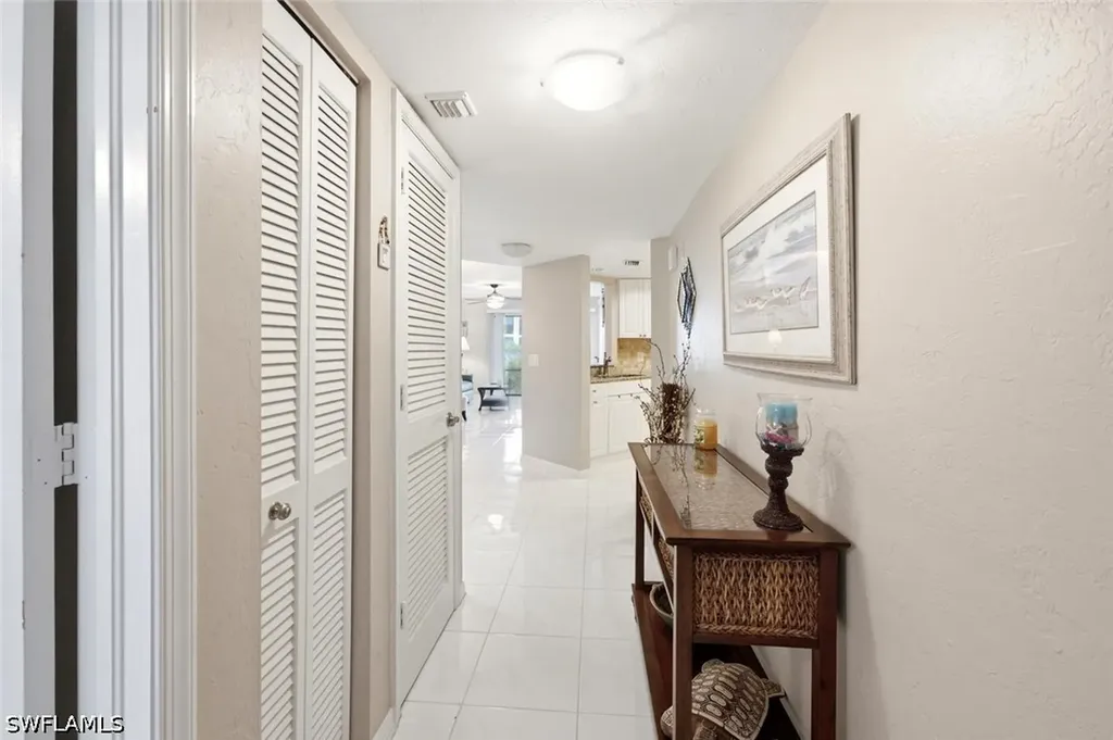4987 Pepper Circle Naples FL 34113