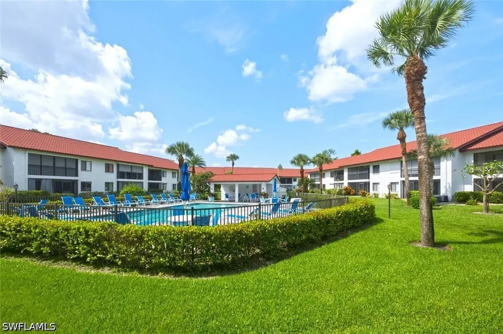 4987 Pepper Circle Naples FL 34113