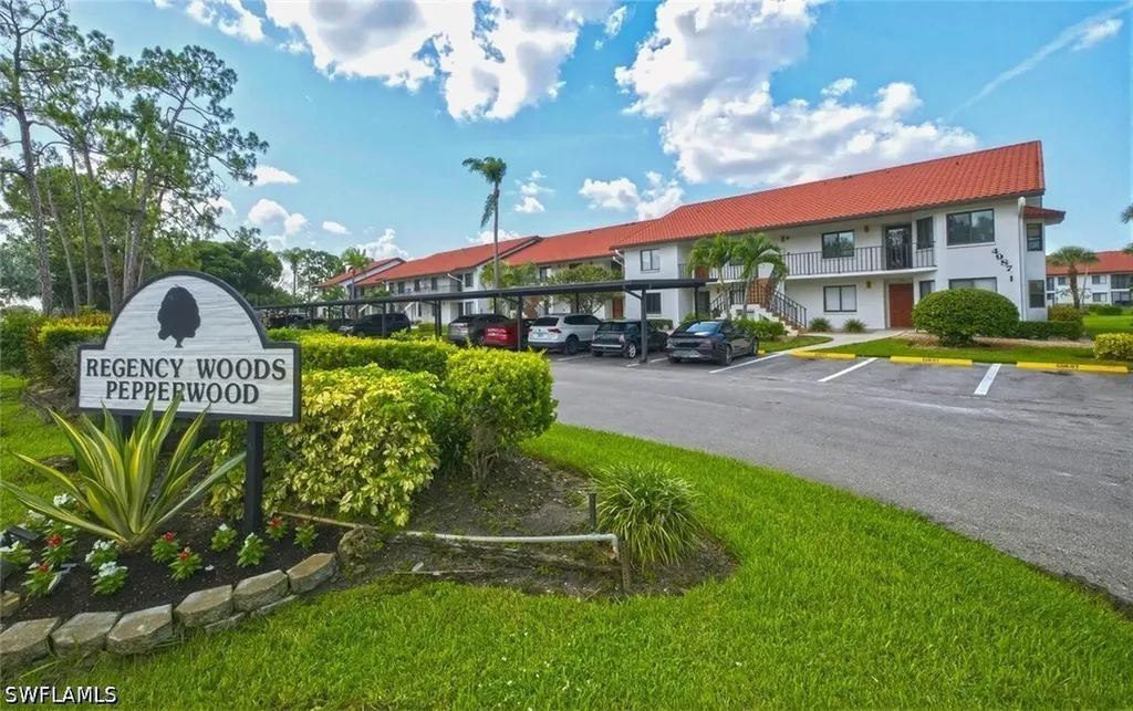 4987 Pepper Circle Naples FL 34113