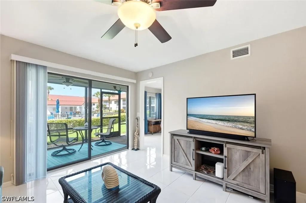 4987 Pepper Circle Naples FL 34113