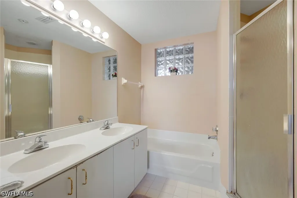 6384 Huntington Lakes Circle Naples FL 34119