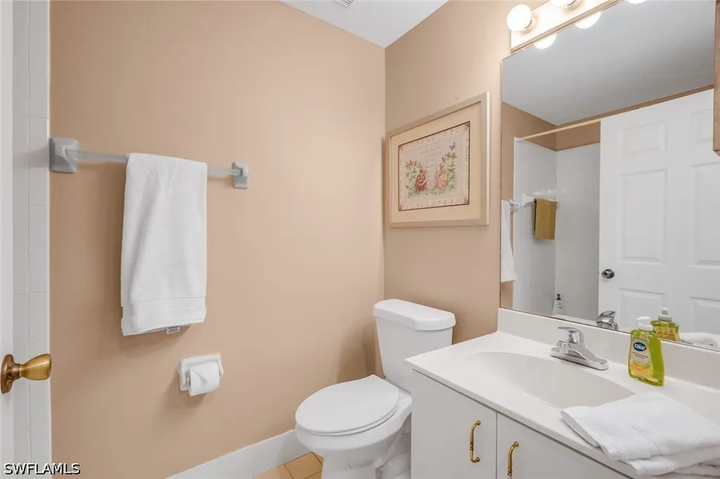 6384 Huntington Lakes Circle Naples FL 34119