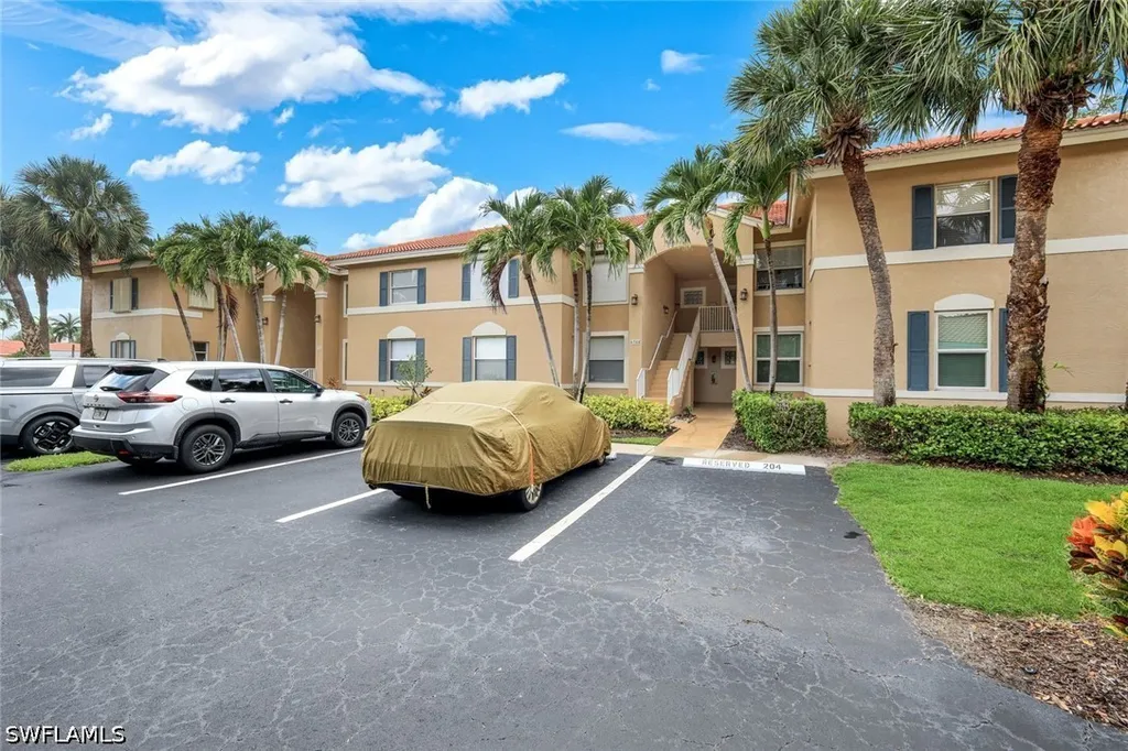 6384 Huntington Lakes Circle Naples FL 34119