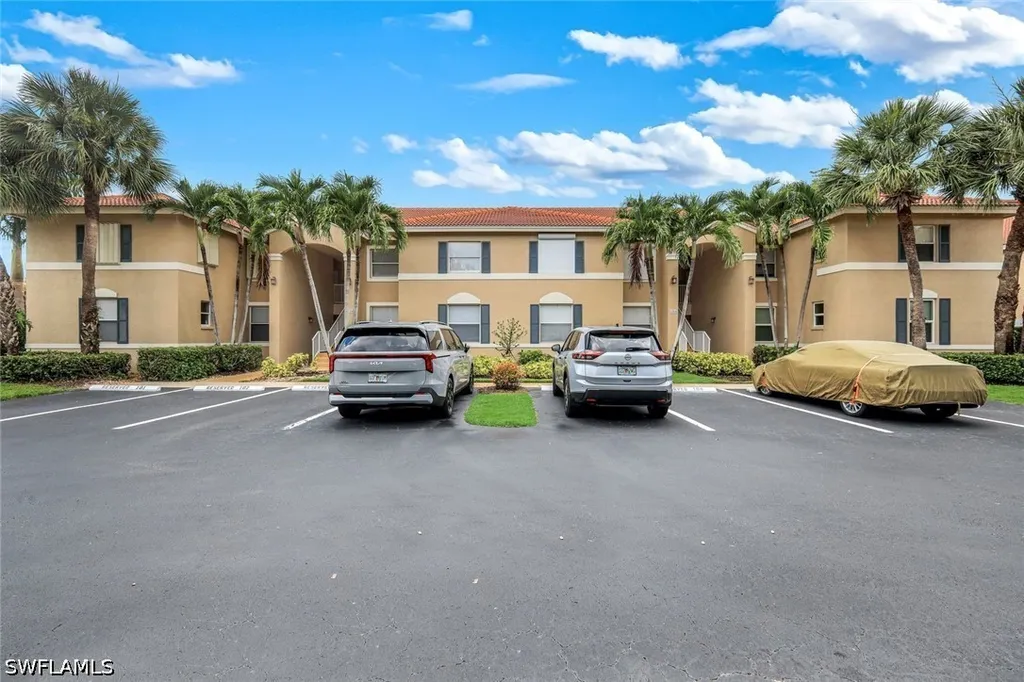 6384 Huntington Lakes Circle Naples FL 34119