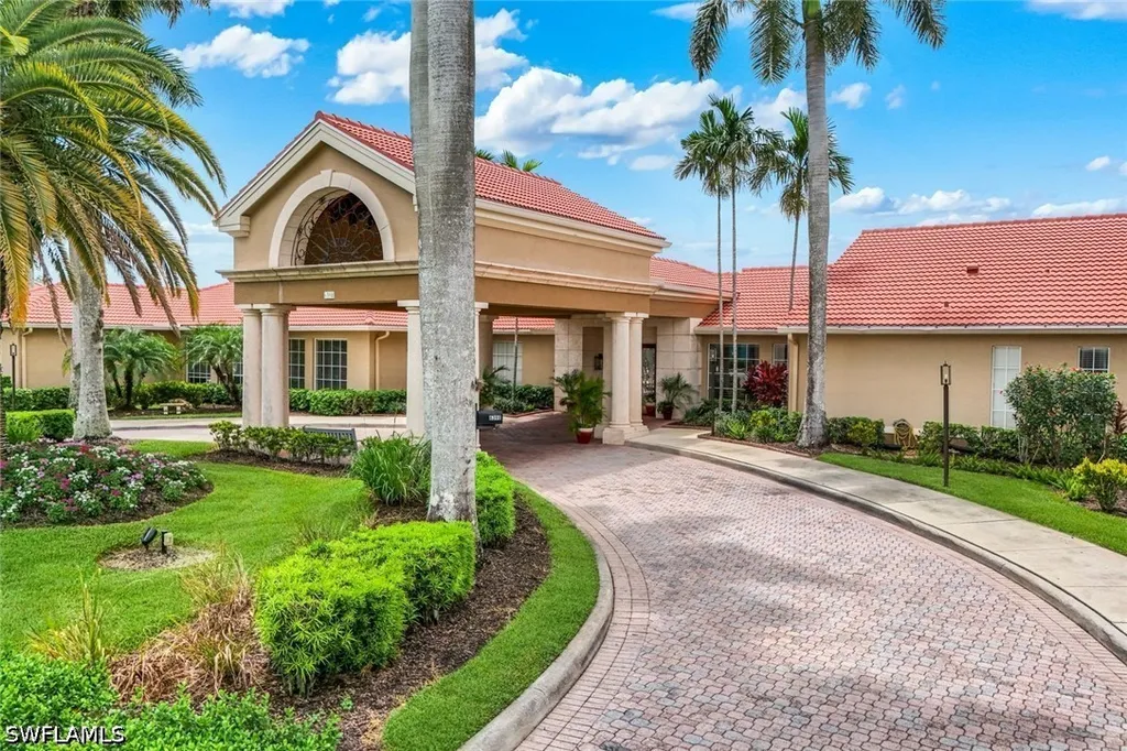 6384 Huntington Lakes Circle Naples FL 34119