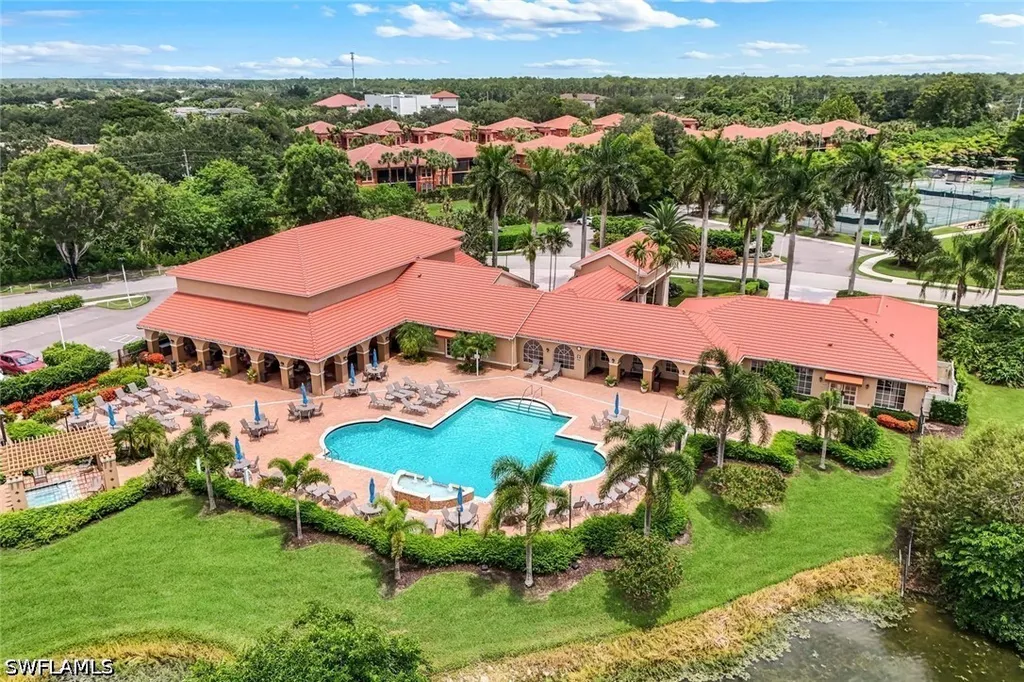 6384 Huntington Lakes Circle Naples FL 34119