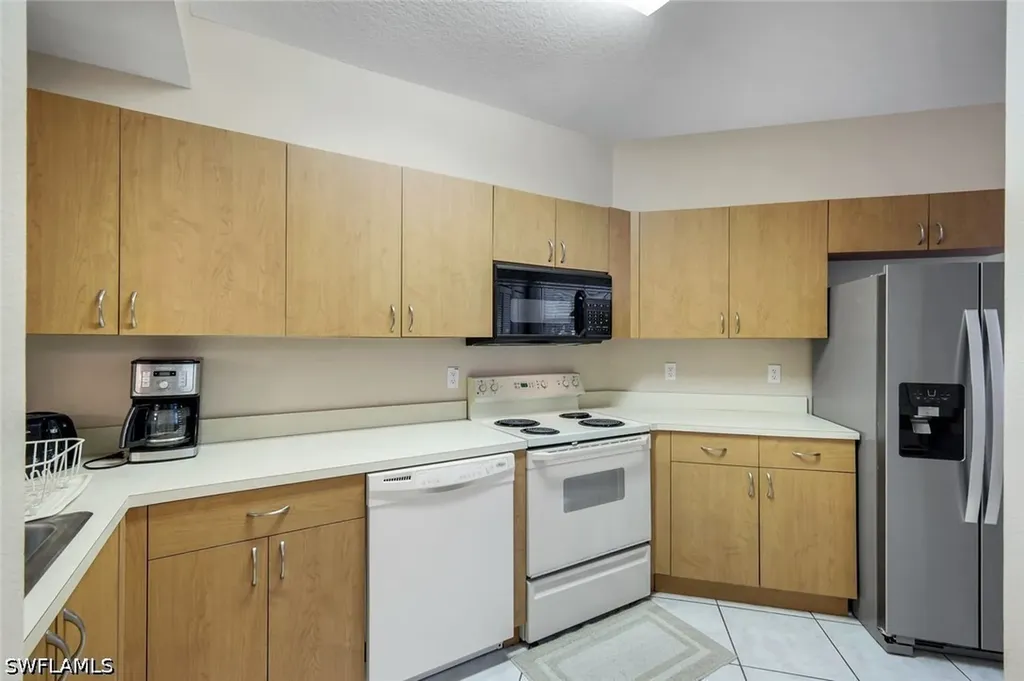 6384 Huntington Lakes Circle Naples FL 34119