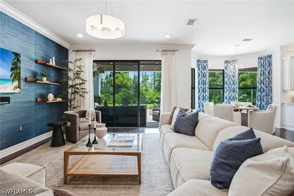 3908 Gibralter Drive Naples FL 34119