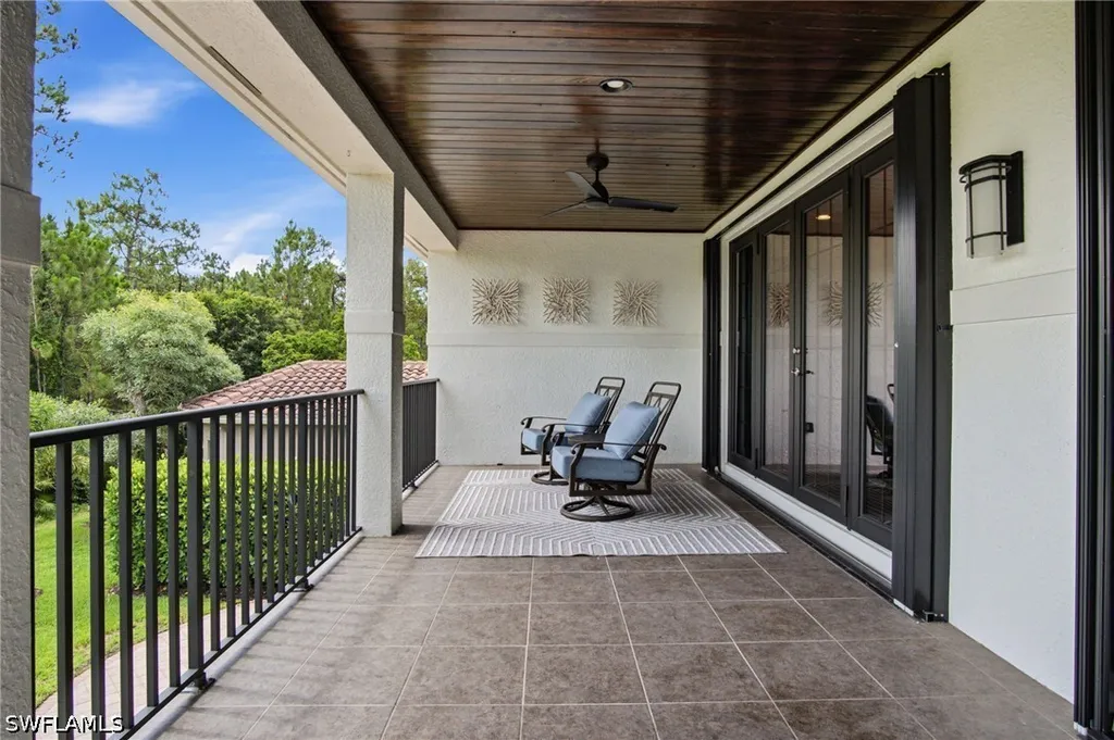 3908 Gibralter Drive Naples FL 34119