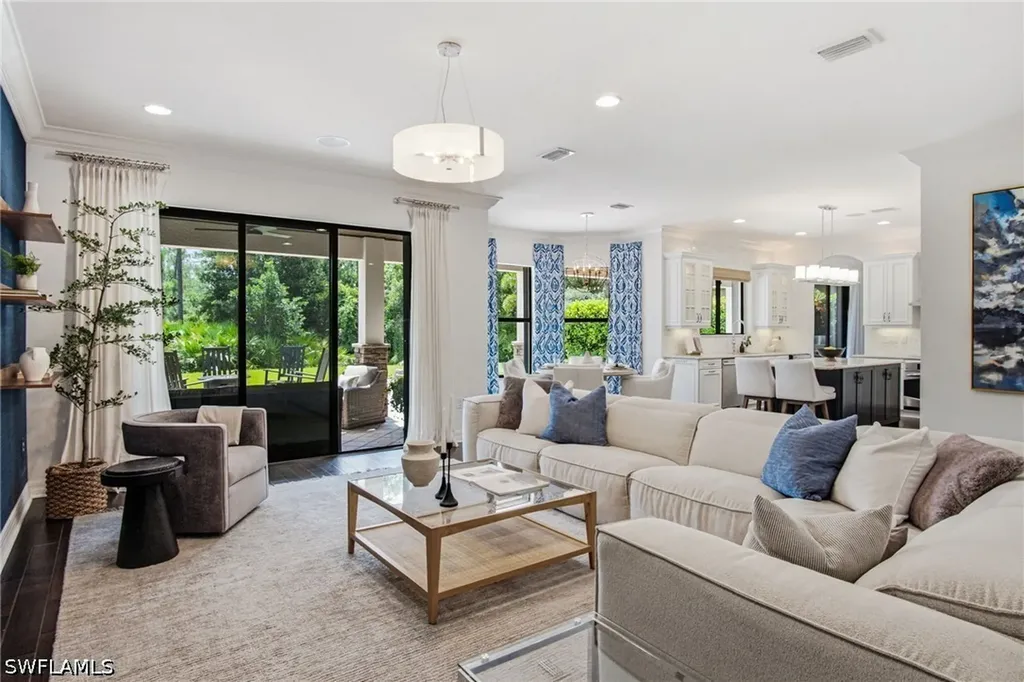 3908 Gibralter Drive Naples FL 34119