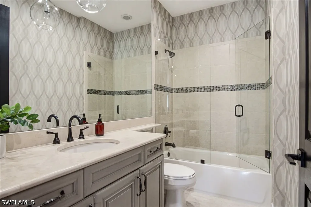 3908 Gibralter Drive Naples FL 34119
