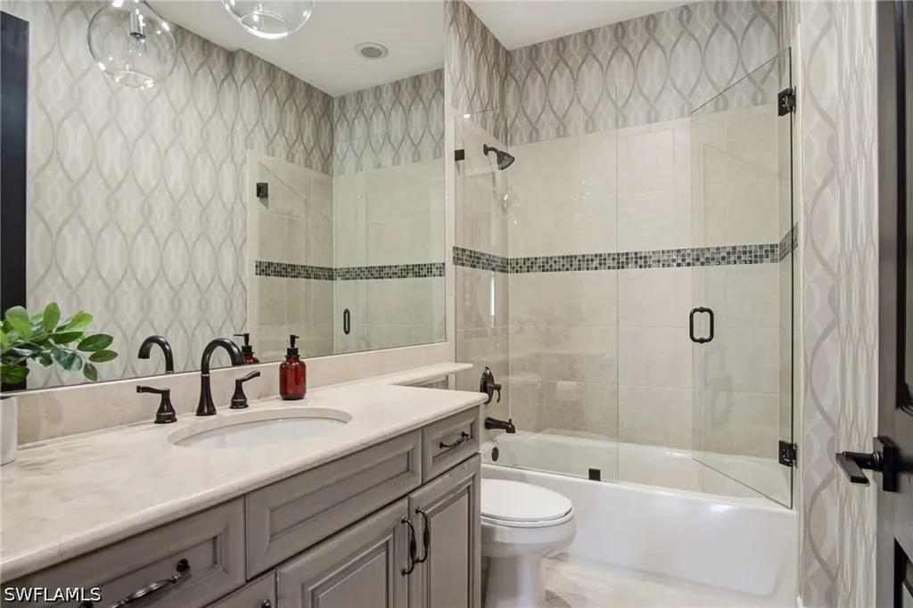3908 Gibralter Drive Naples FL 34119