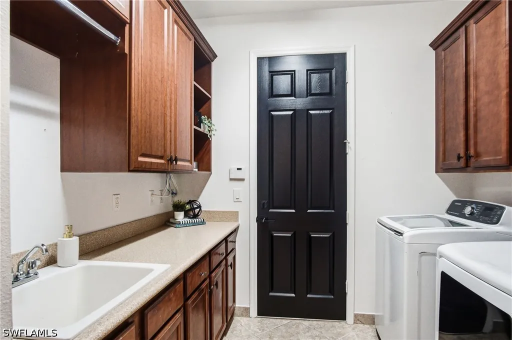 3908 Gibralter Drive Naples FL 34119