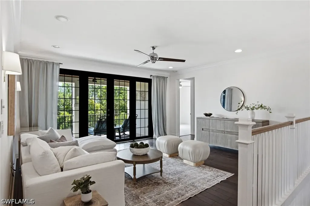 3908 Gibralter Drive Naples FL 34119
