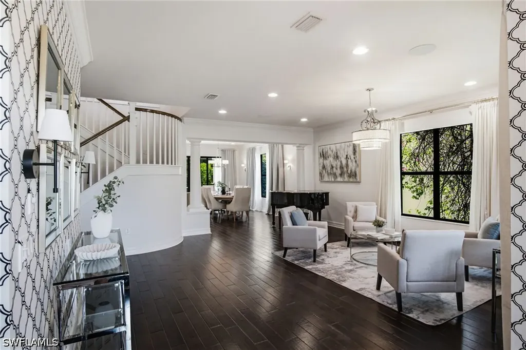 3908 Gibralter Drive Naples FL 34119