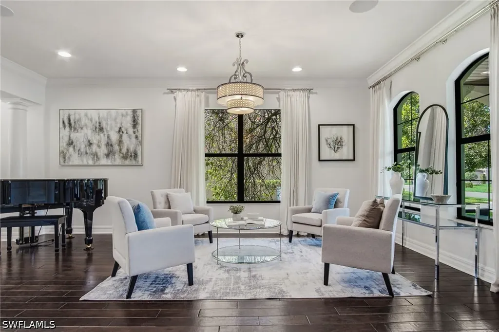3908 Gibralter Drive Naples FL 34119