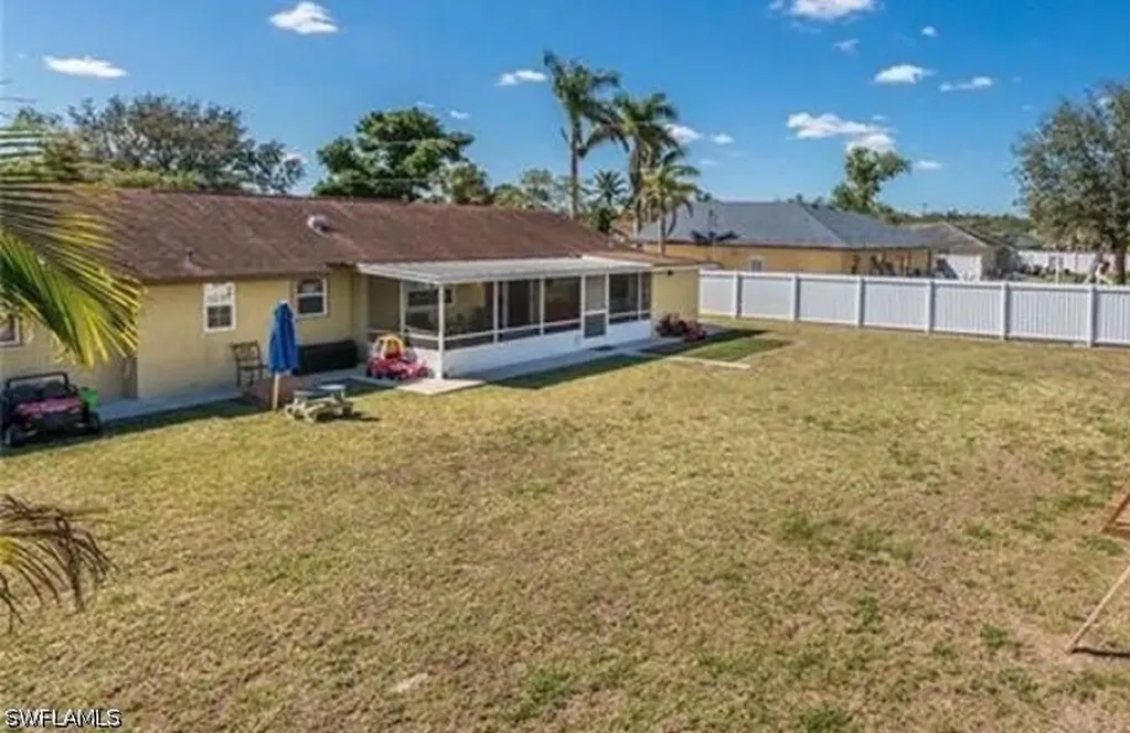 5325 23rd Place SW Naples FL 34116
