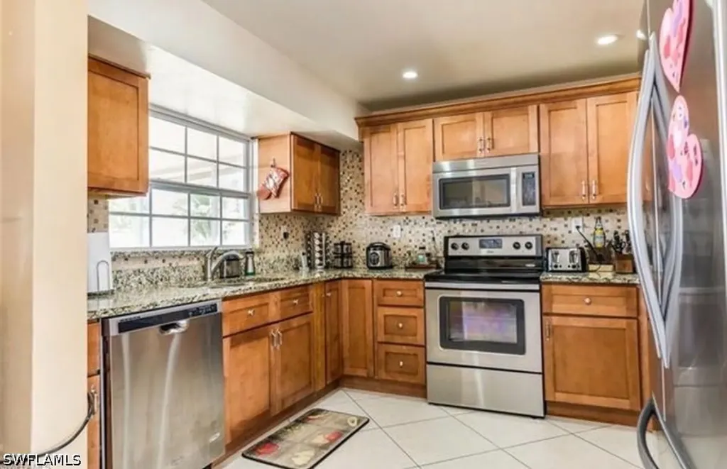 5325 23rd Place SW Naples FL 34116