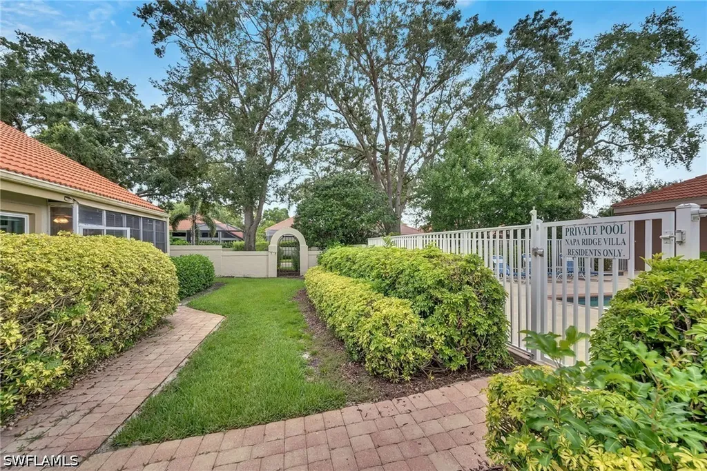 181 Napa Ridge Road E Naples FL 34119